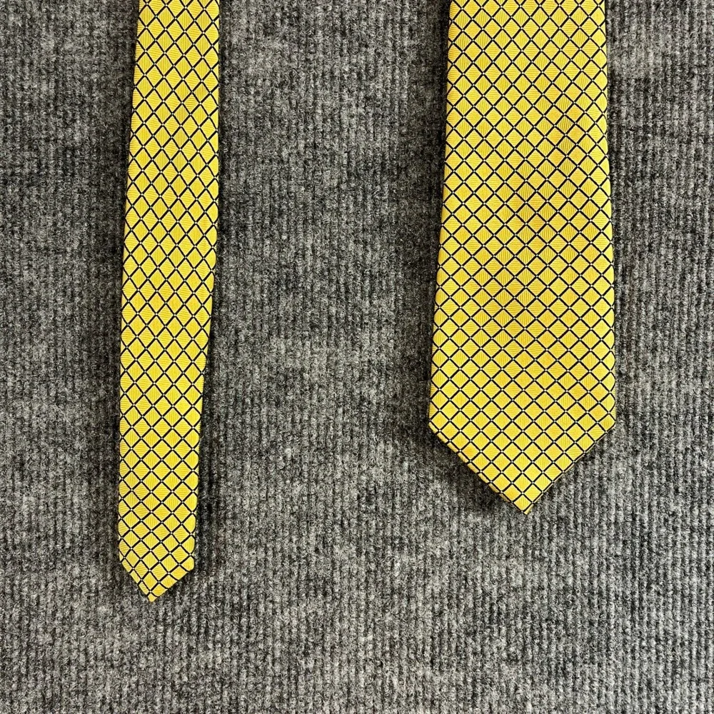 Izod necktie crafted